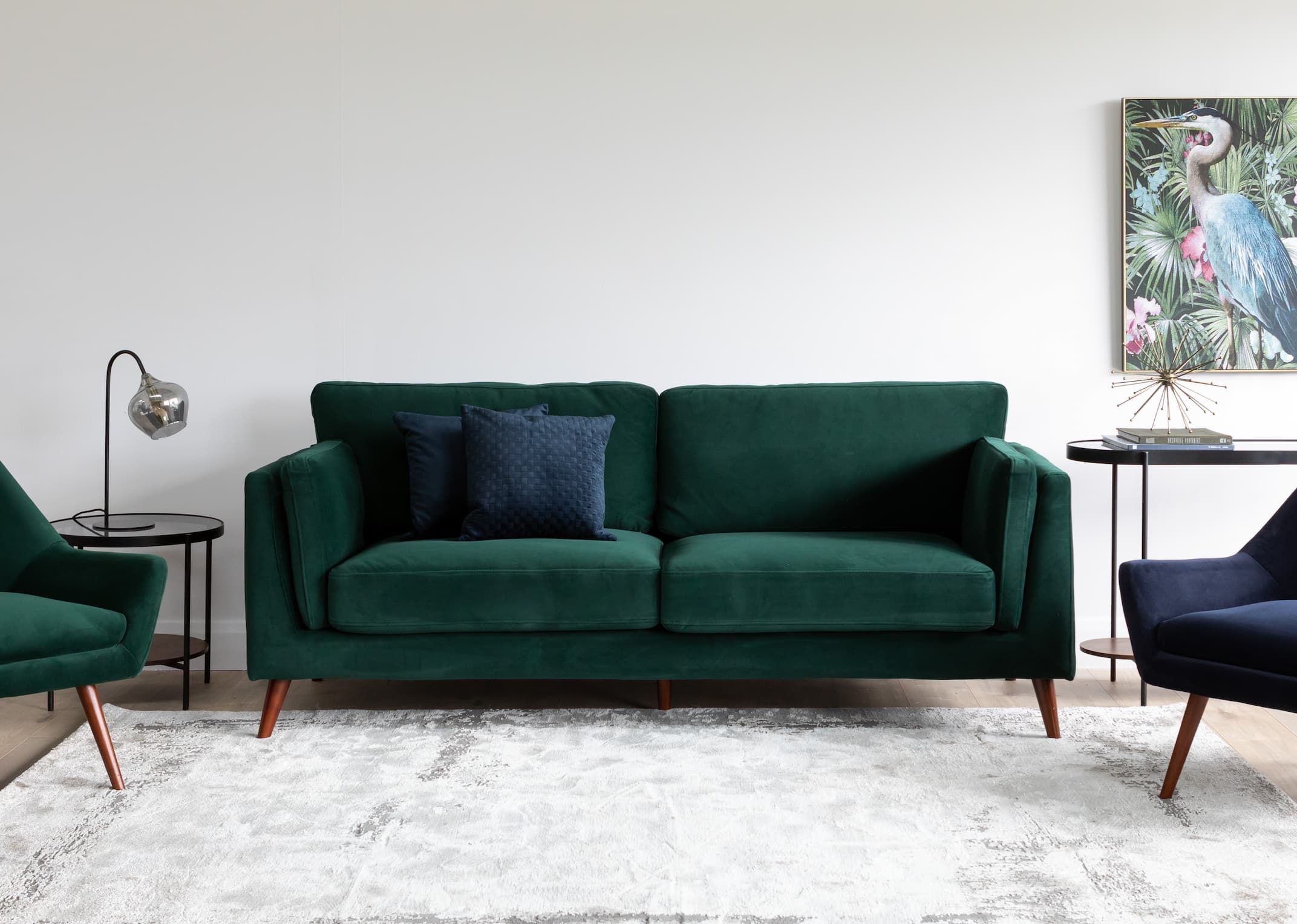 Second hand green velvet outlet sofa