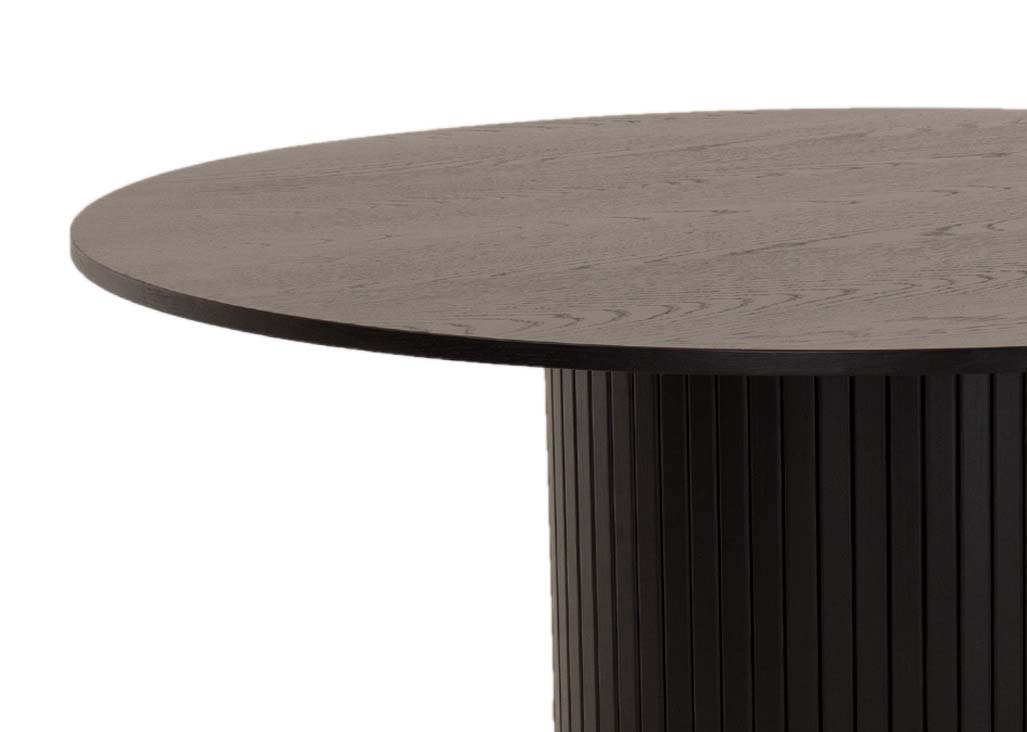 Round dining table clearance with black base