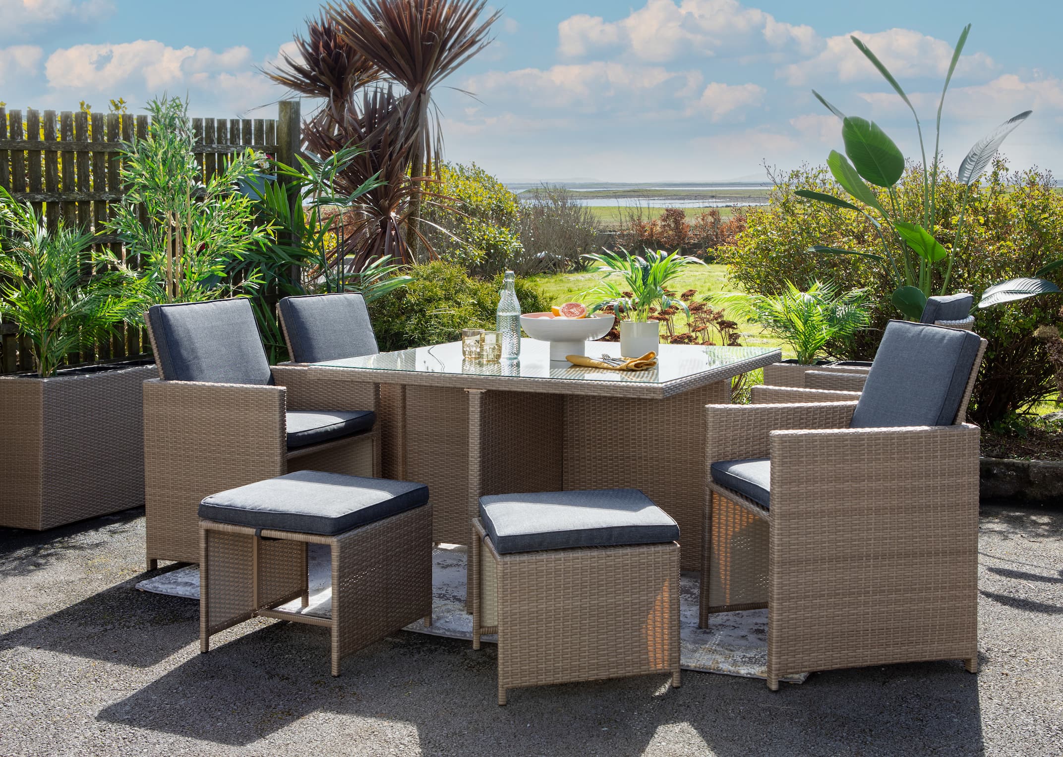 Cadiz rattan 4 2025 seater cube set