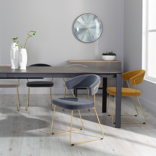 Ez living table online and chairs